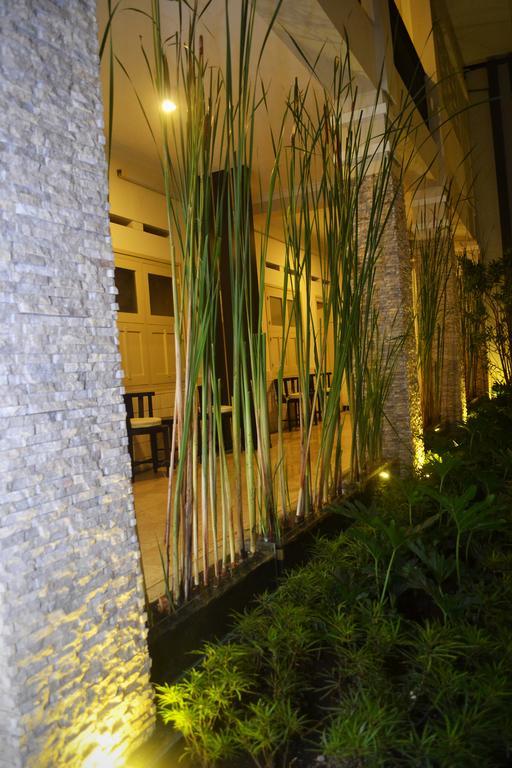 Srikandi Guesthouse Malang Exteriér fotografie